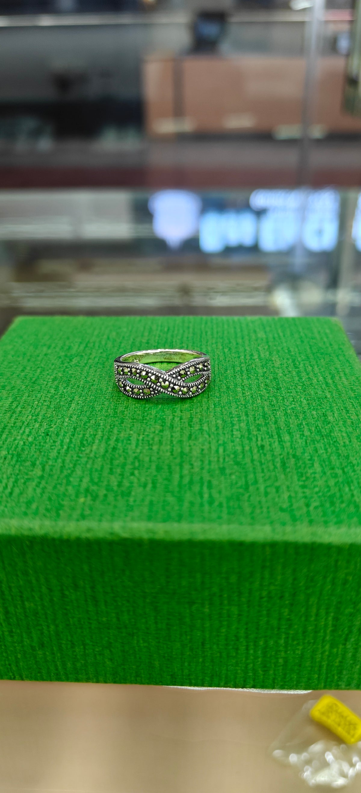 Twisted Vine Pattern Silver Ring