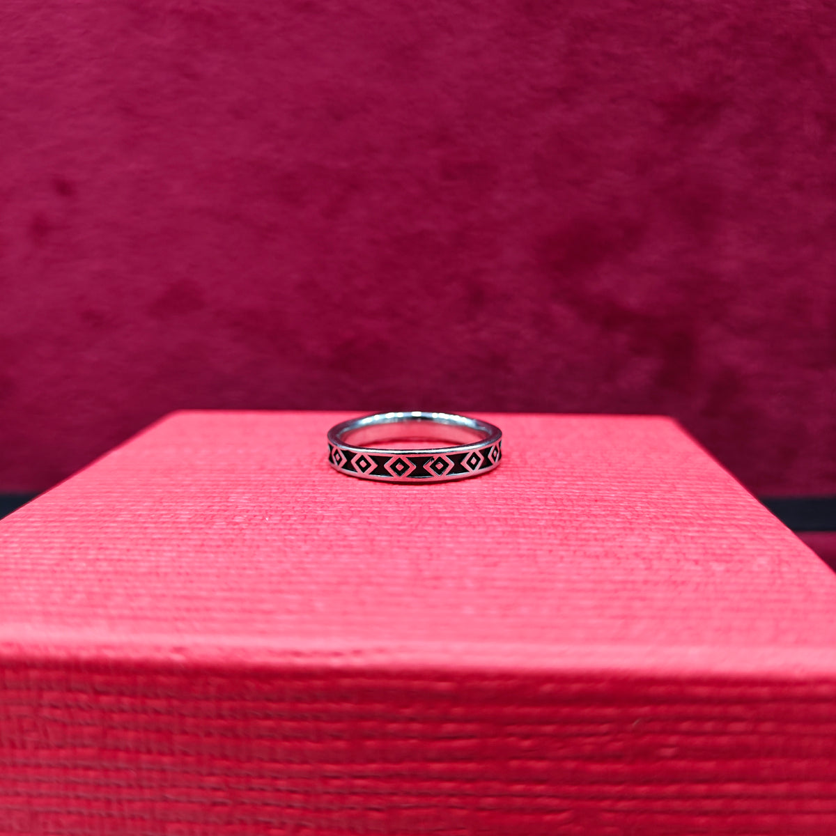 Geometric Pattern Silver Ring