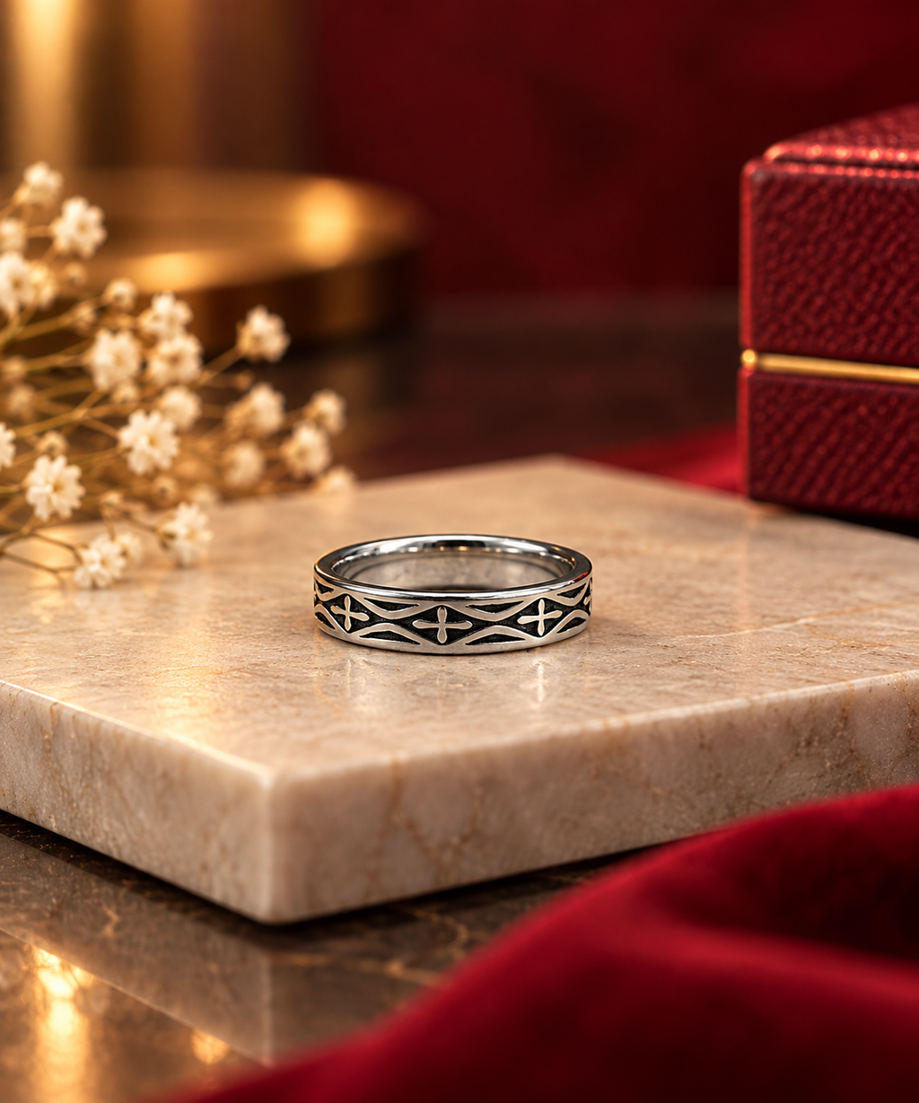 Designer Pattern Silver Ring