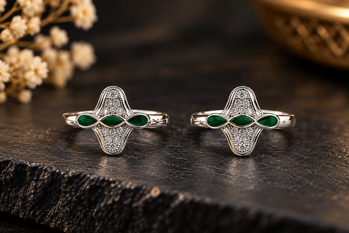 Green Stone Silver Toe Rings