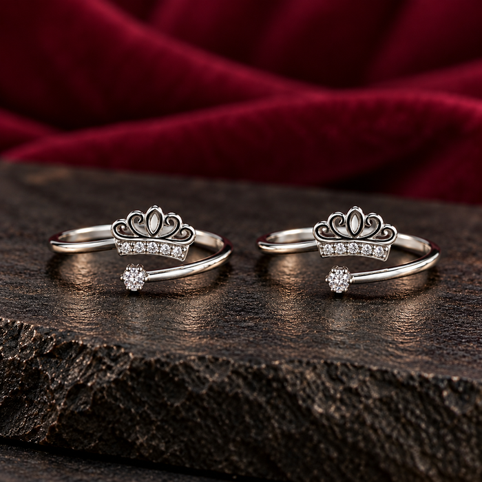 Silver Crown Design Toe Rings